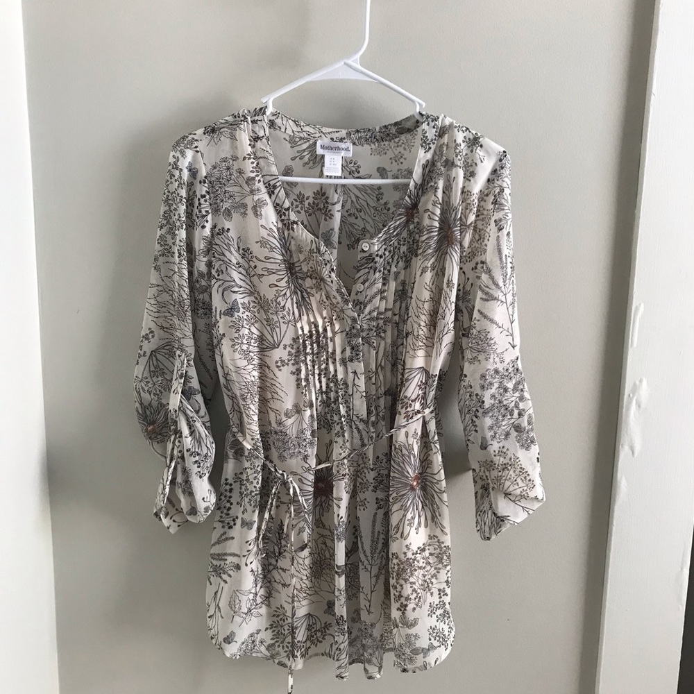 3 for $15!! Motherhood Maternity Floral Blouse